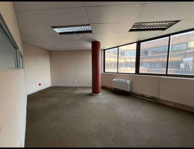 878M² OFFICE TO LET IN CENTURION CENTRAL